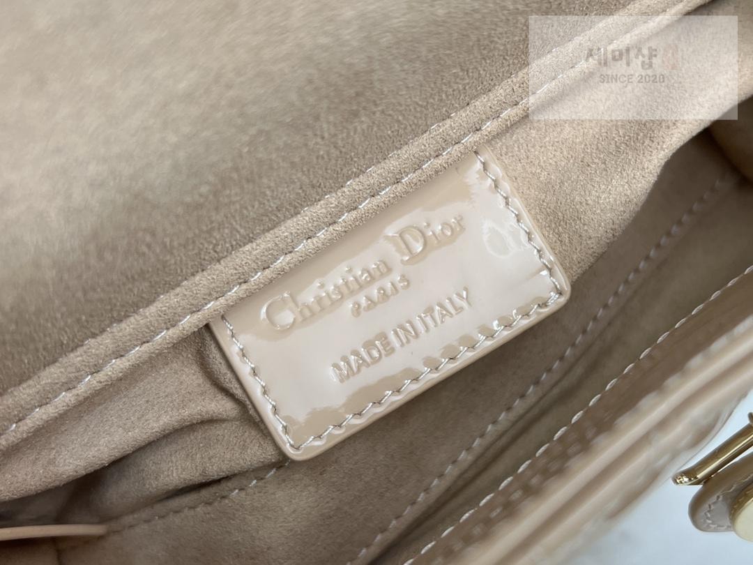 D I O R Dior Lady D-Joy Patent Bag 21번 이미지