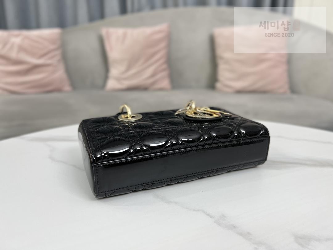 D I O R Dior Lady D-Joy Patent Bag 61번 이미지