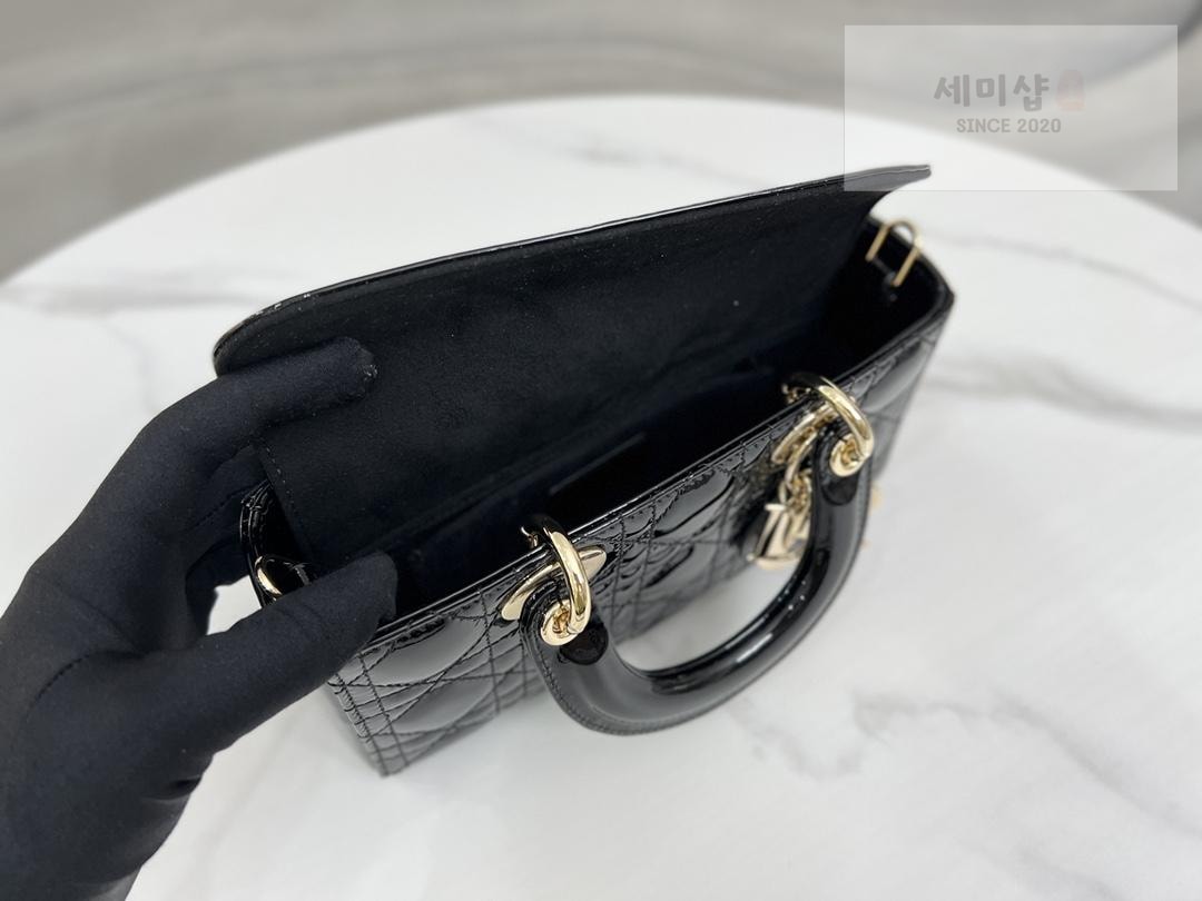 D I O R Dior Lady D-Joy Patent Bag 26번 이미지
