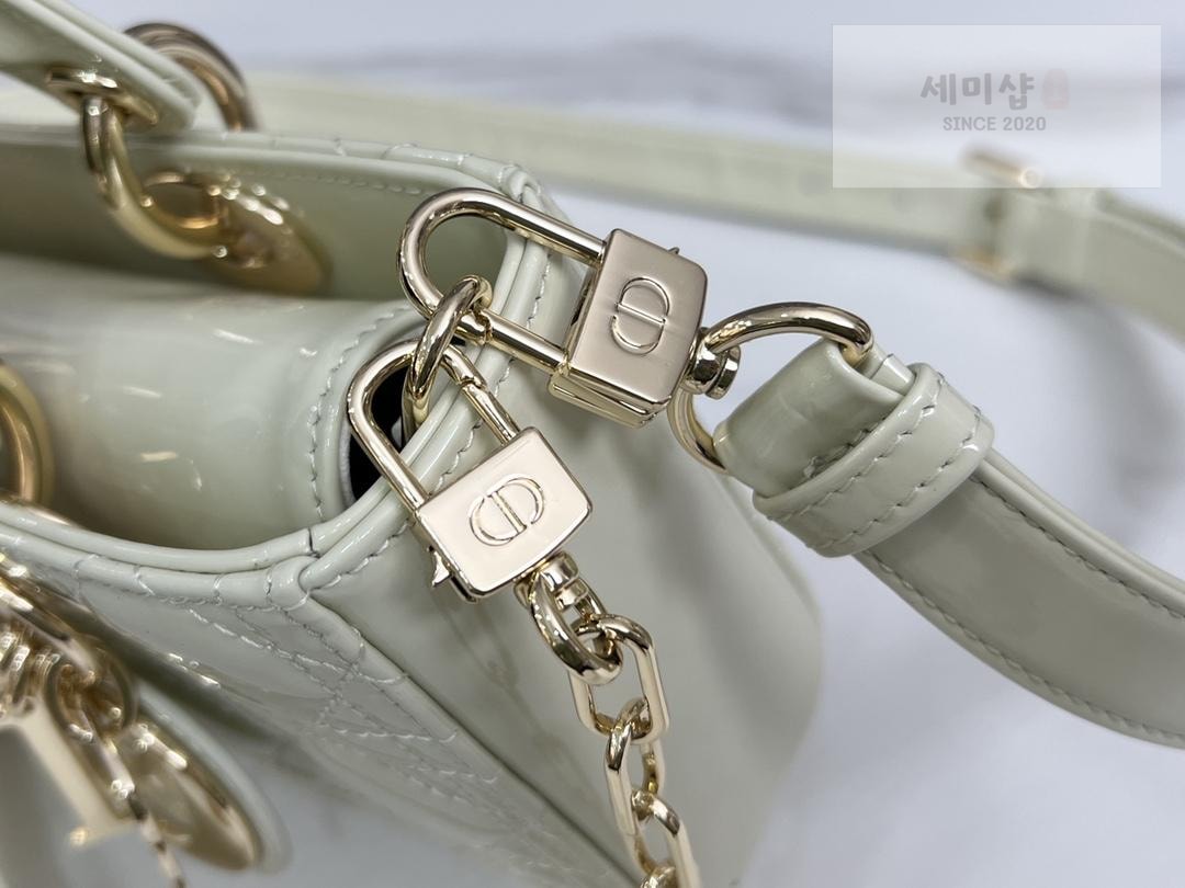 D I O R Dior Lady D-Joy Patent Bag 30번 이미지