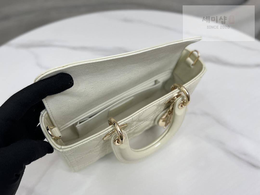 D I O R Dior Lady D-Joy Patent Bag 31번 이미지