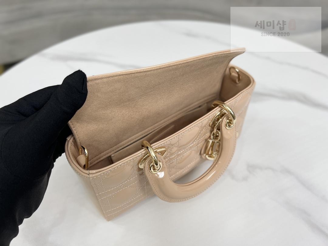 D I O R Dior Lady D-Joy Patent Bag 39번 이미지
