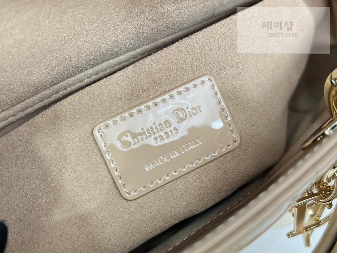D I O R Dior Lady D-Joy Patent Bag 60번 이미지