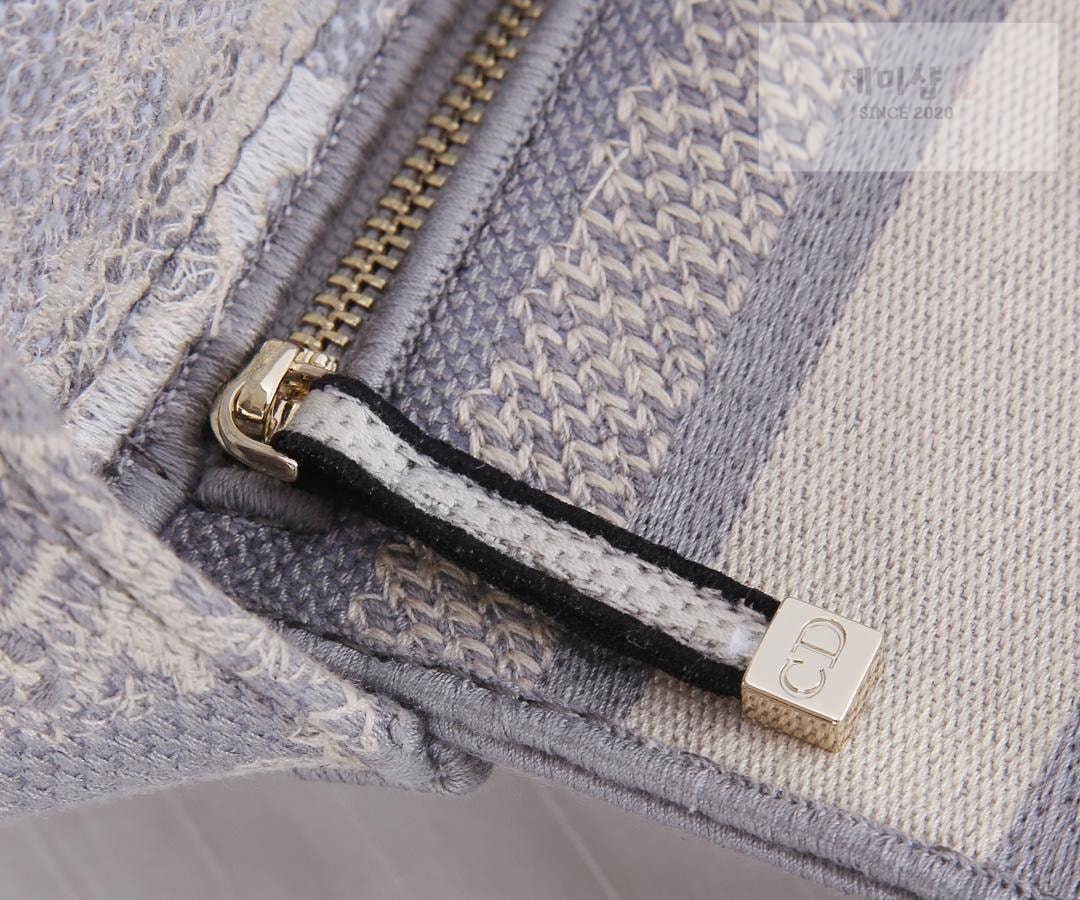 D I O R Dior Lady D-Lite Medium Bag 14번 이미지