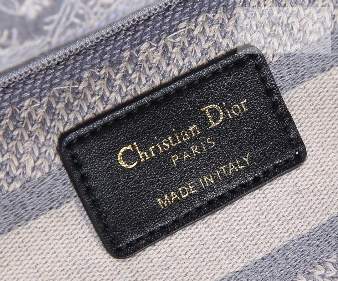 D I O R Dior Lady D-Lite Medium Bag 15번 이미지
