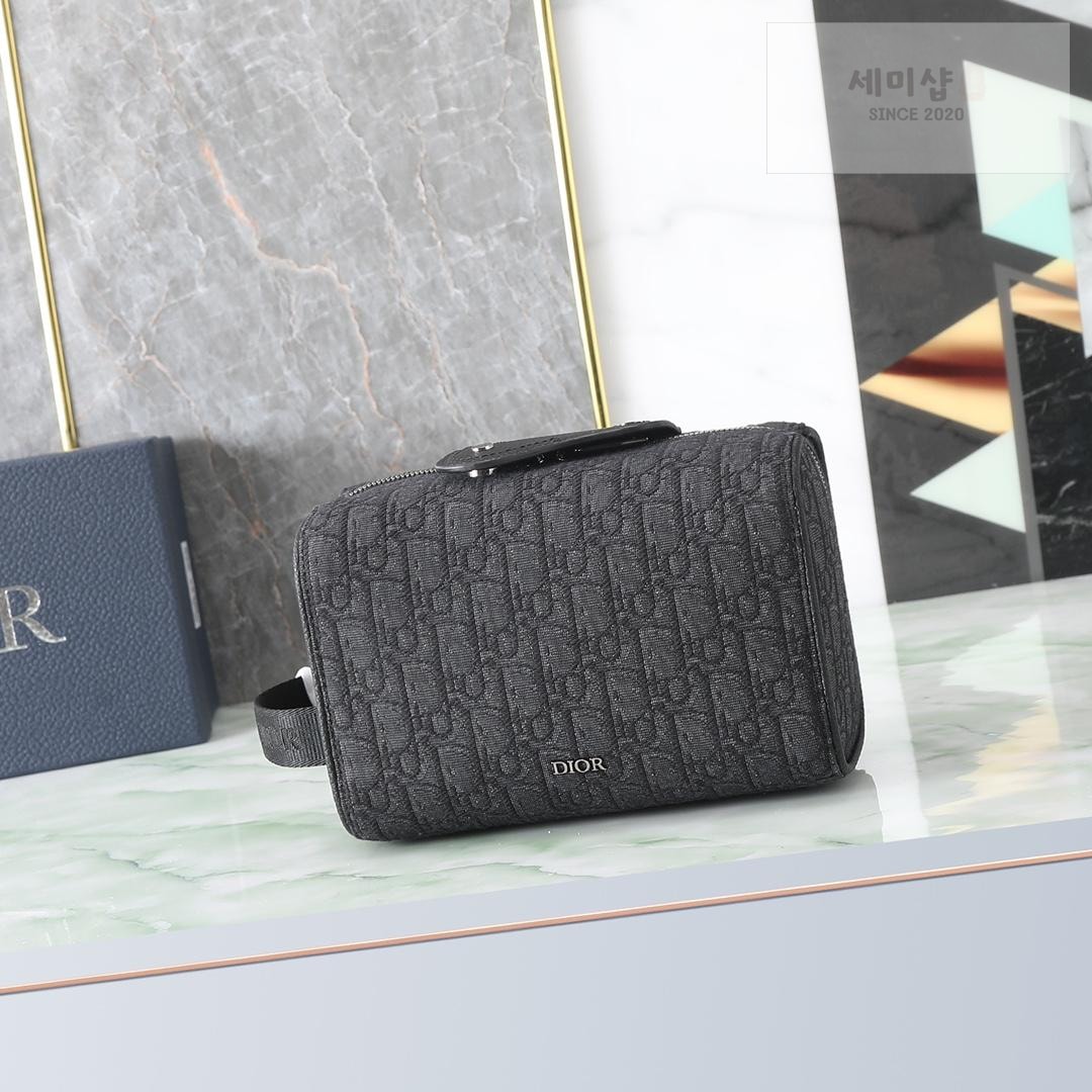 D I O R Dior Lingot Toiletry Bag 1번 이미지