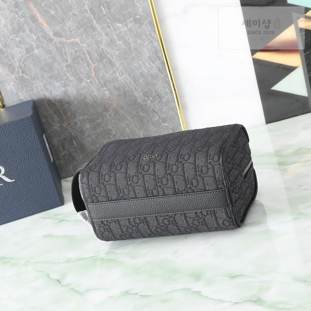 D I O R Dior Lingot Toiletry Bag 4번 이미지
