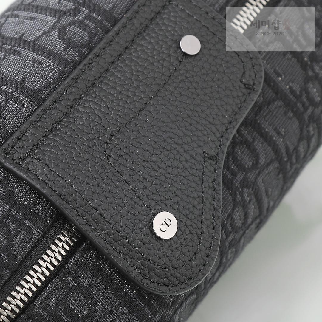 D I O R Dior Lingot Toiletry Bag 6번 이미지