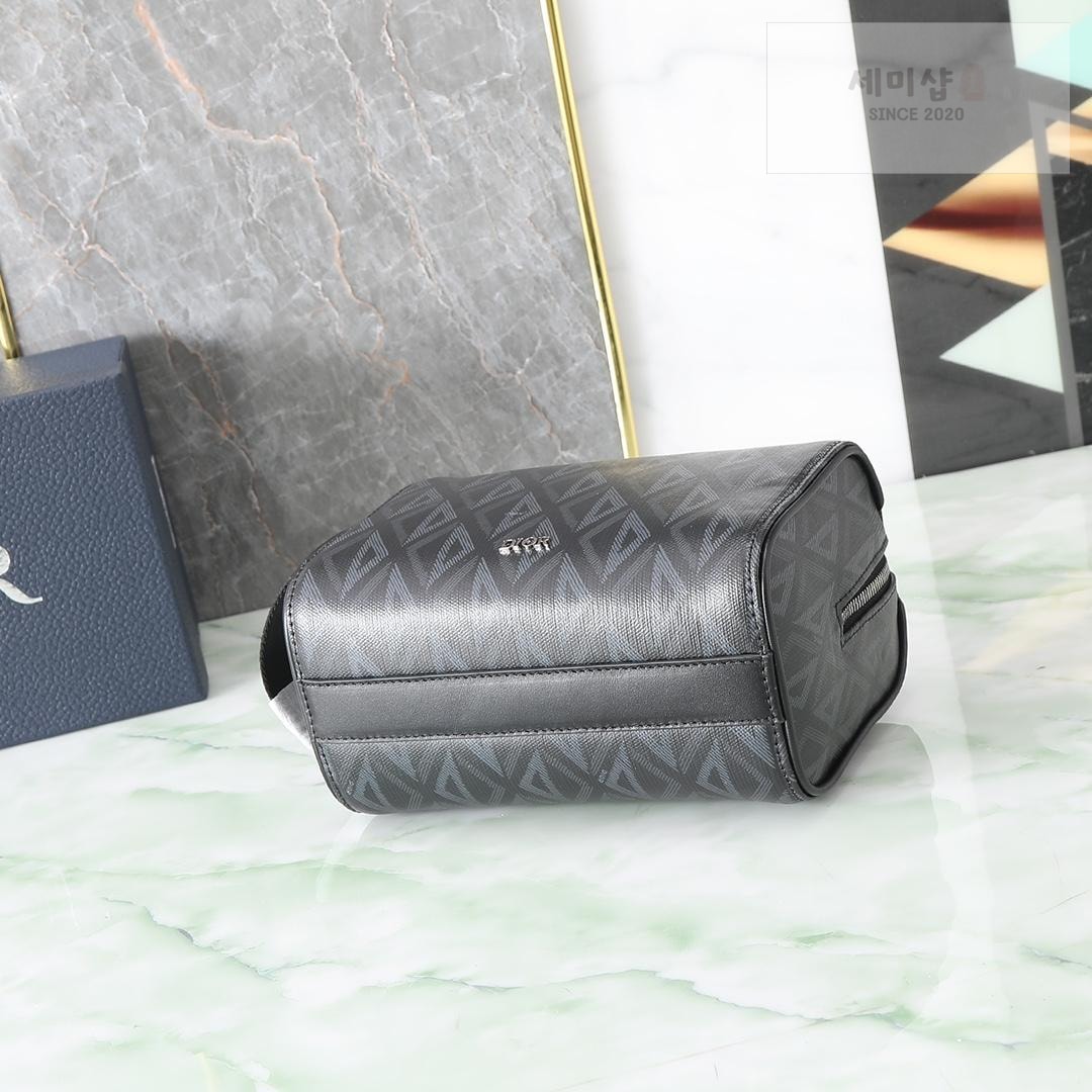 D I O R Dior Lingot Toiletry Bag 11번 이미지