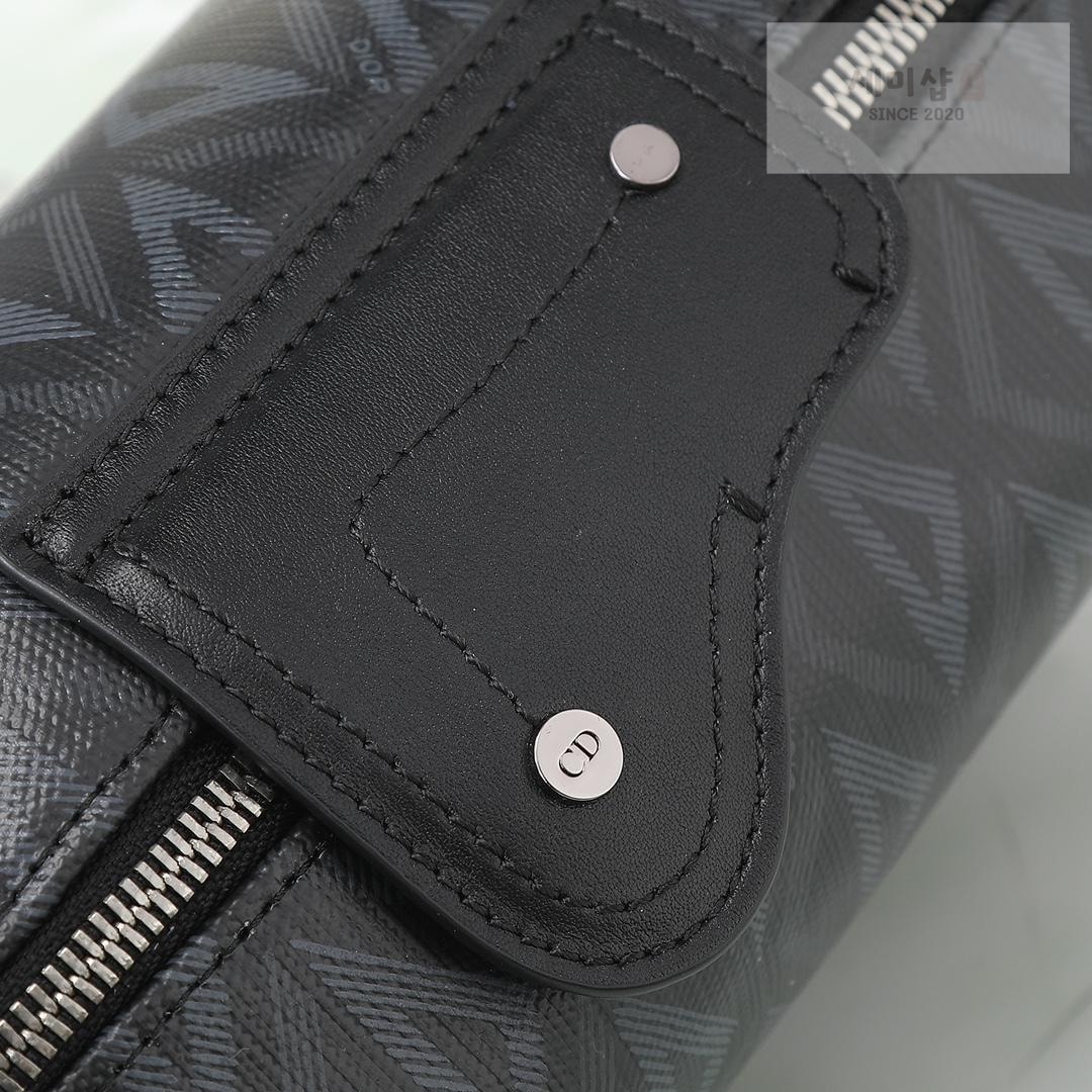 D I O R Dior Lingot Toiletry Bag 13번 이미지