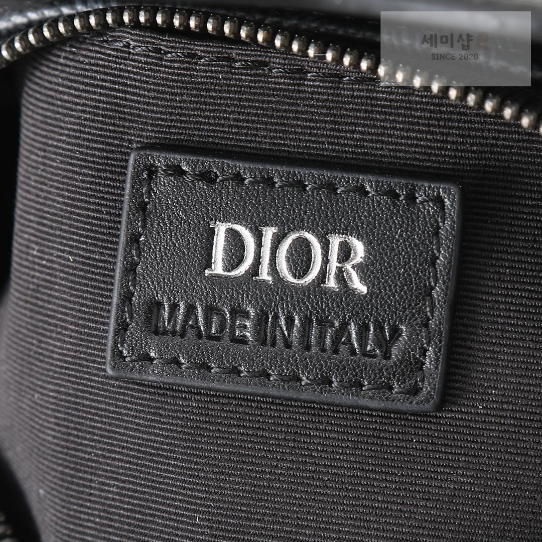 D I O R Dior Lingot Toiletry Bag 15번 이미지