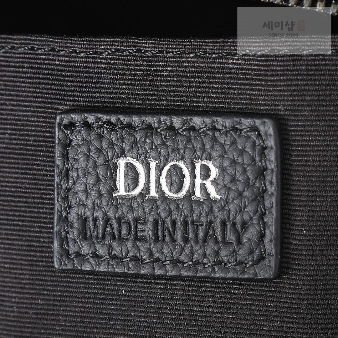 D I O R Dior Lingot Toiletry Bag 27번 이미지