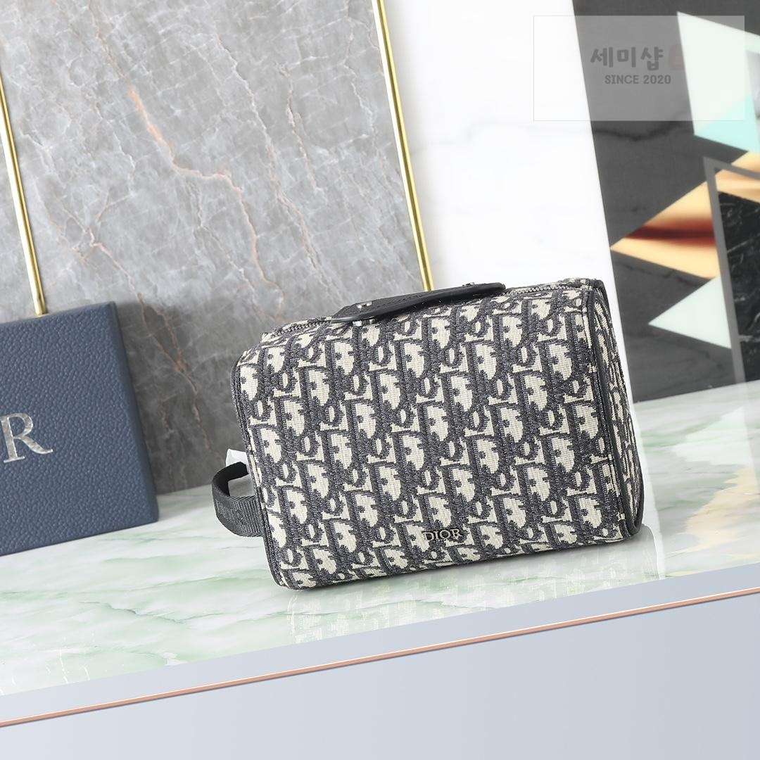 D I O R Dior Lingot Toiletry Bag 40번 이미지