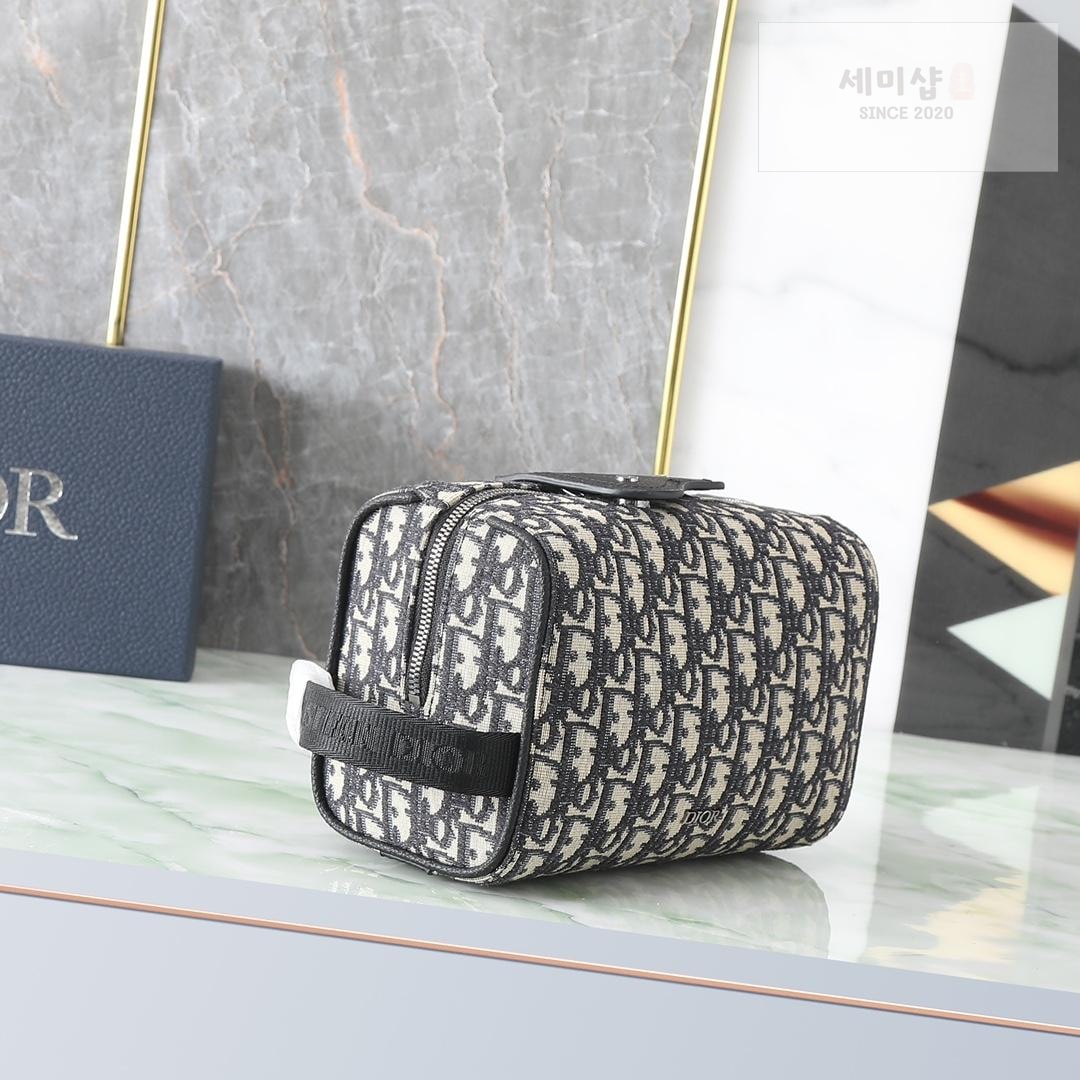 D I O R Dior Lingot Toiletry Bag 29번 이미지