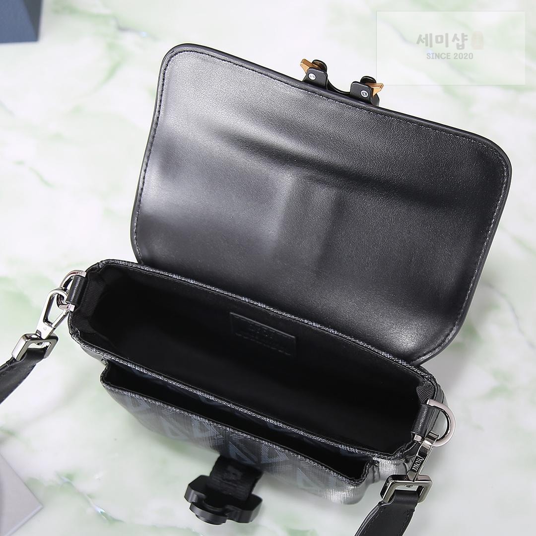 D I O R Dior Mini Hit The Road Bag 4번 이미지