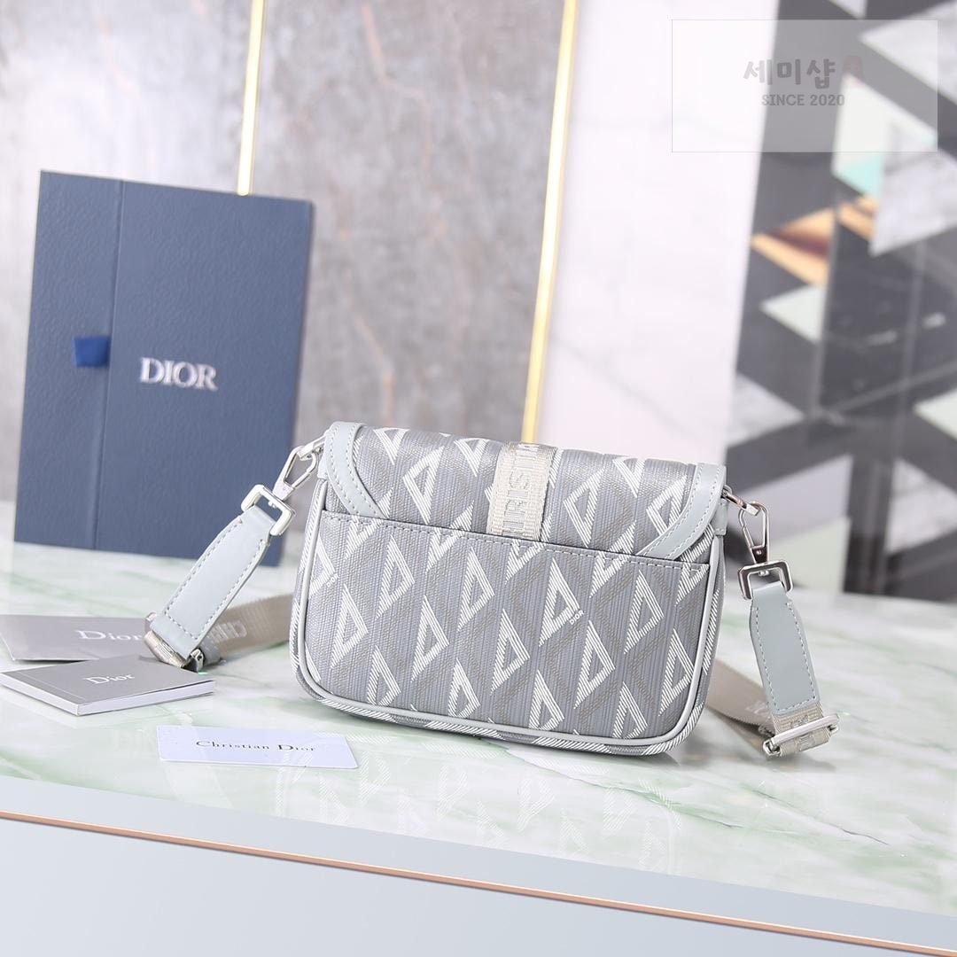 D I O R Dior Mini Hit The Road Bag 15번 이미지