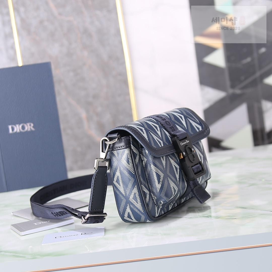 D I O R Dior Mini Hit The Road Bag 24번 이미지