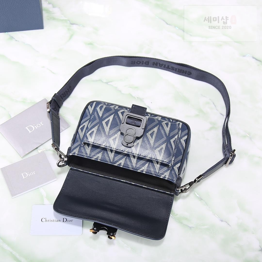 D I O R Dior Mini Hit The Road Bag 26번 이미지