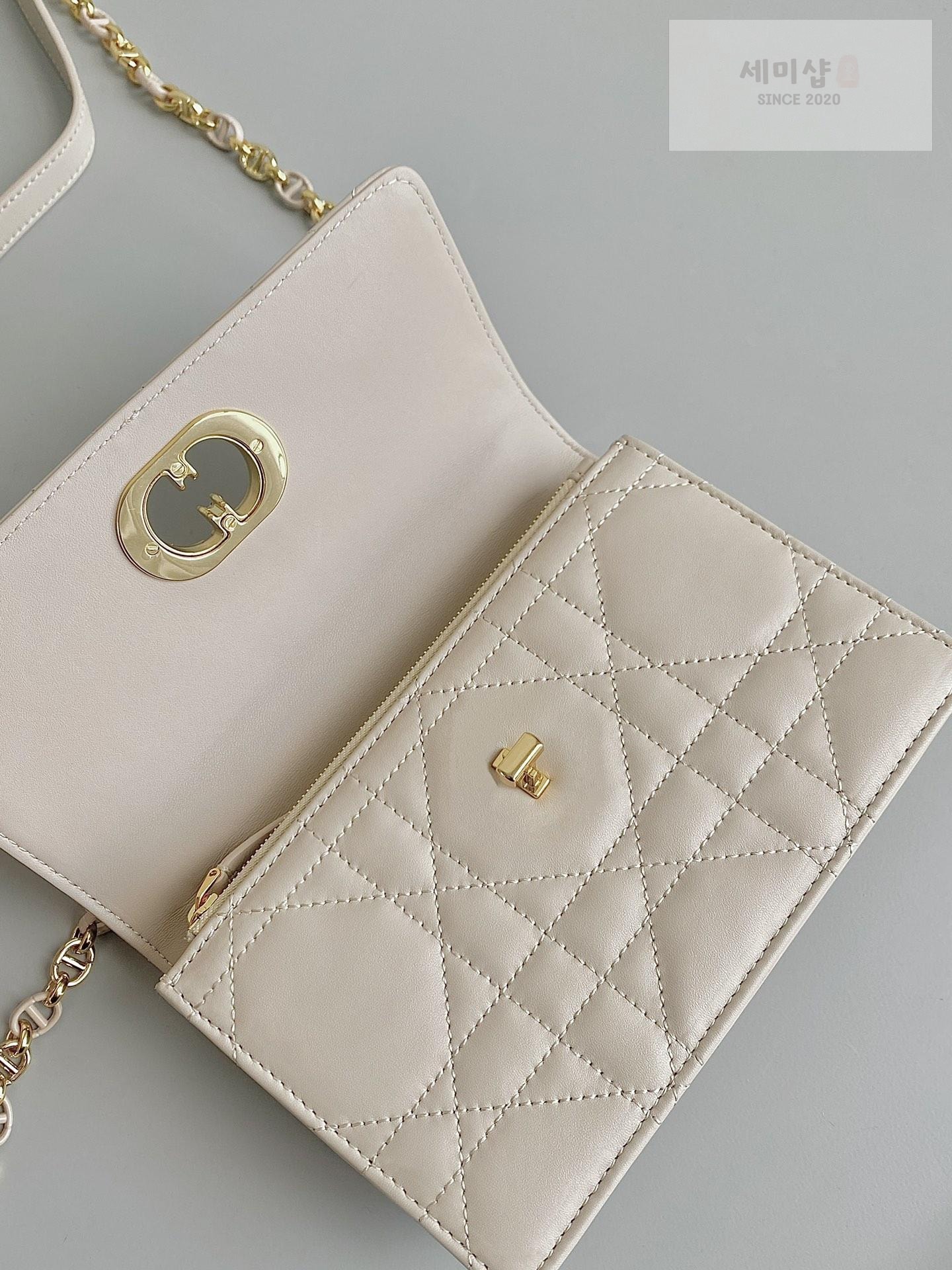 D I O R Dior Miss Caro Mini Bag 24번 이미지