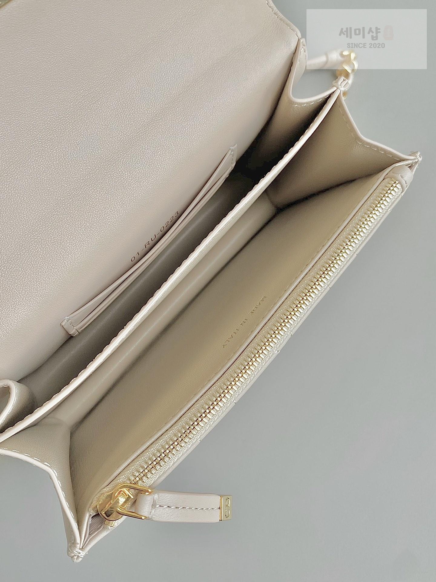 D I O R Dior Miss Caro Mini Bag 7번 이미지