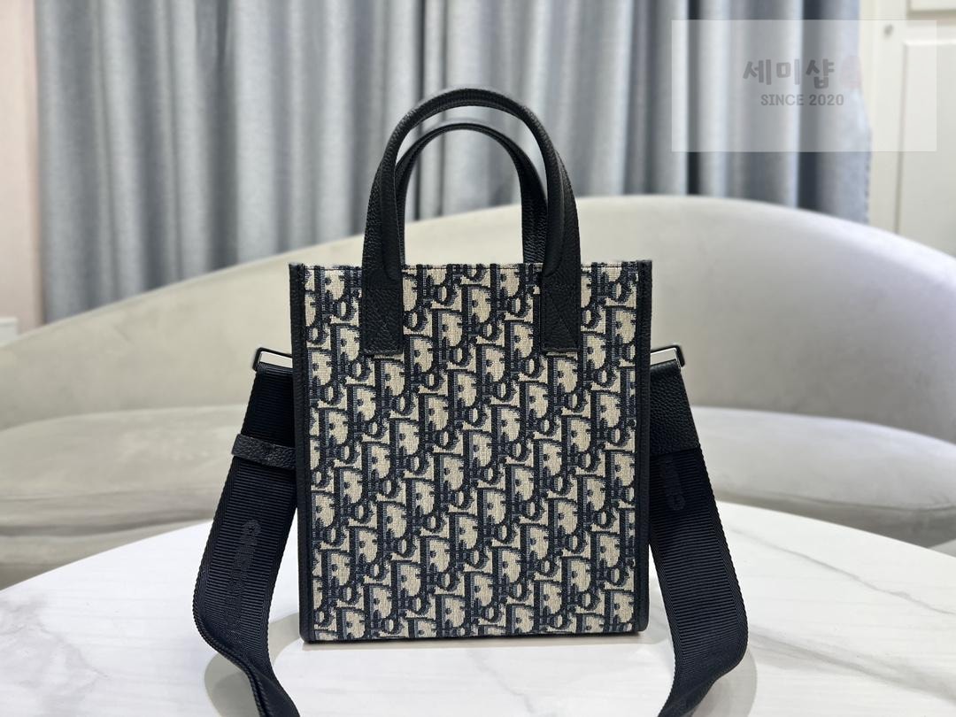 D I O R Dior North - South Tote Bag 31번 이미지