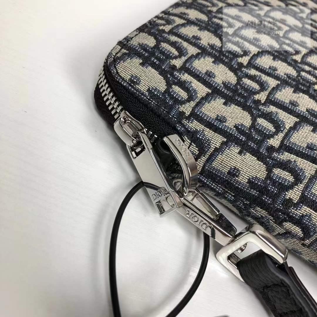 D I O R Dior Pouch Bag 5번 이미지