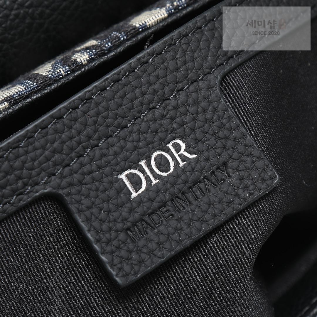 D I O R Dior Saddle Messenger Bag 16번 이미지