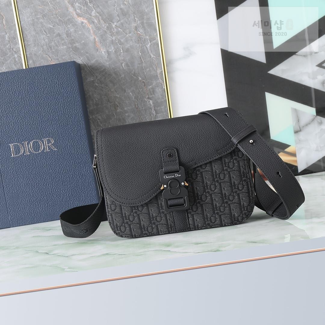 D I O R Dior Saddle Messenger Bag 11번 이미지
