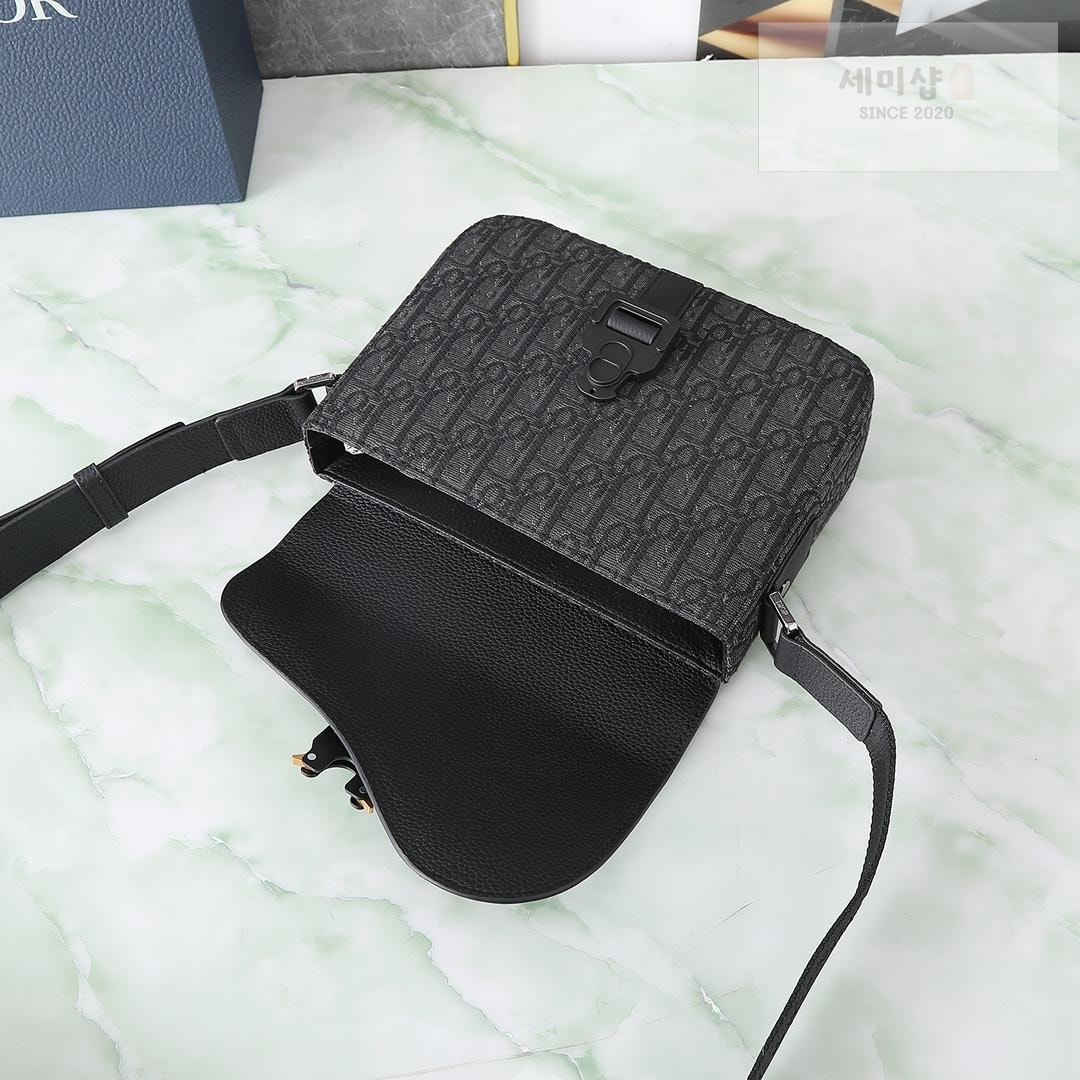 D I O R Dior Saddle Messenger Bag 6번 이미지