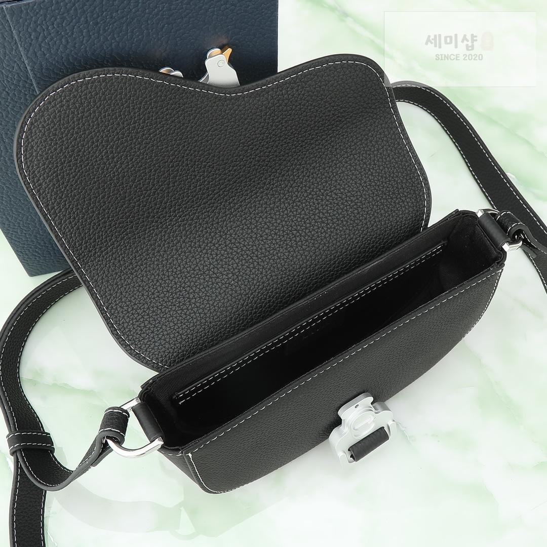 D I O R Dior Saddle Mini Flap Messenger Bag 20번 이미지