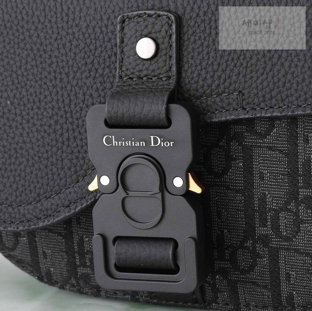 D I O R Dior Saddle Mini Flap Messenger Bag 22번 이미지