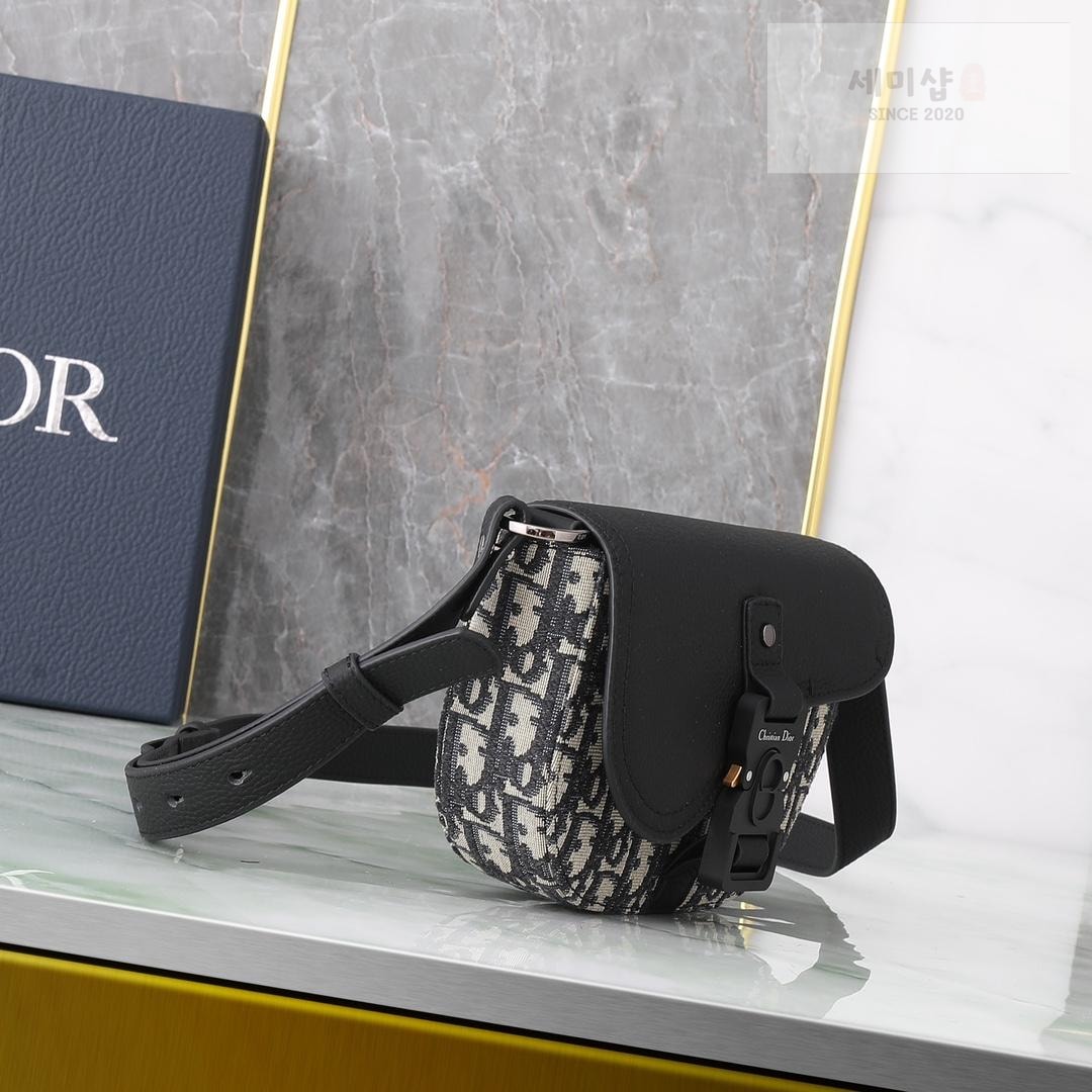 D I O R Dior Saddle Mini Flap Messenger Bag 14번 이미지