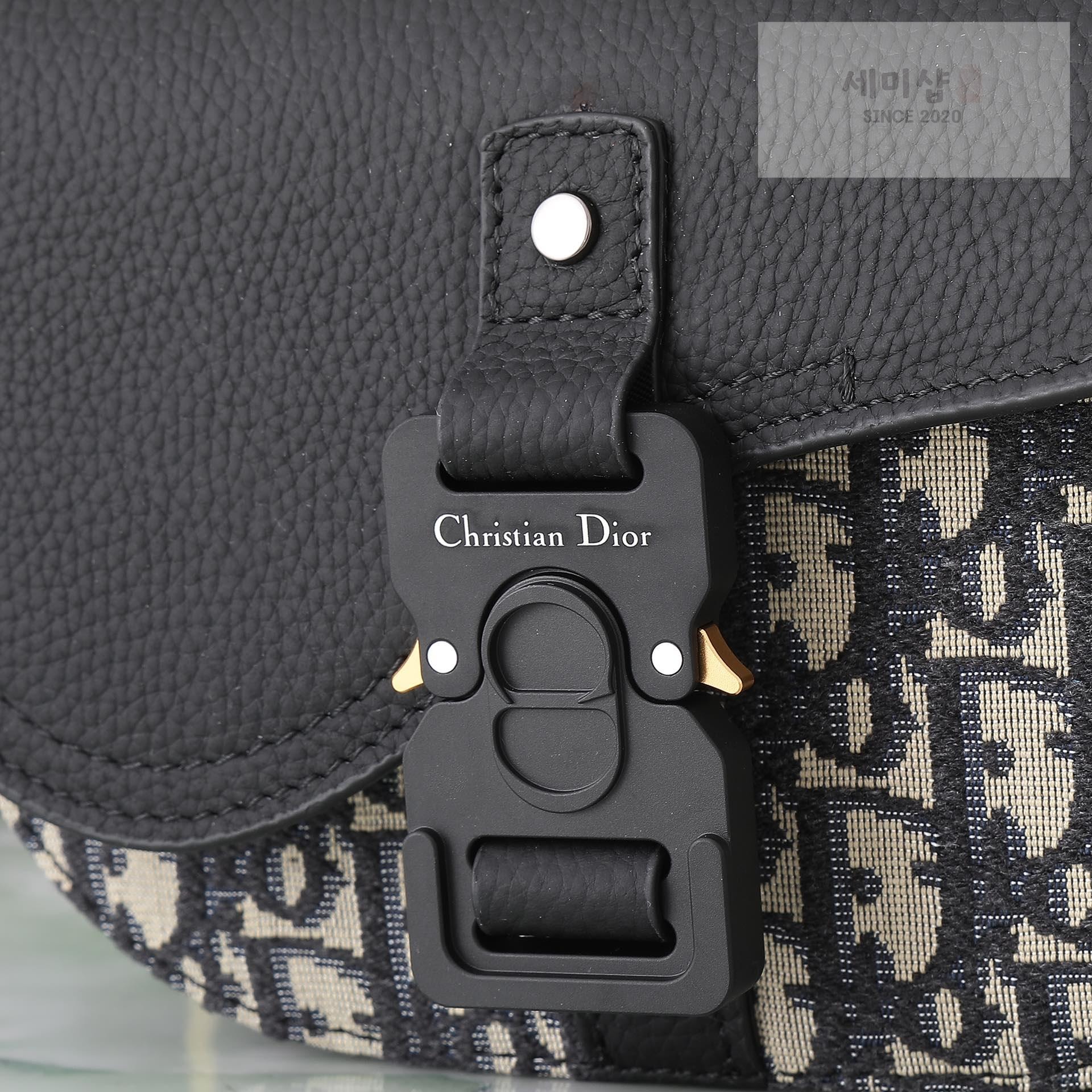 D I O R Dior Saddle Mini Flap Messenger Bag 16번 이미지