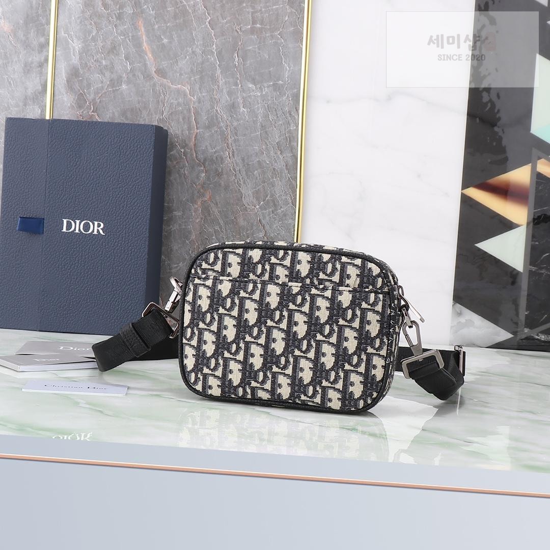 D I O R Dior Safari Bag 30번 이미지