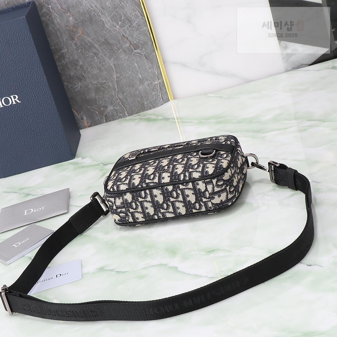 D I O R Dior Safari Bag 3번 이미지
