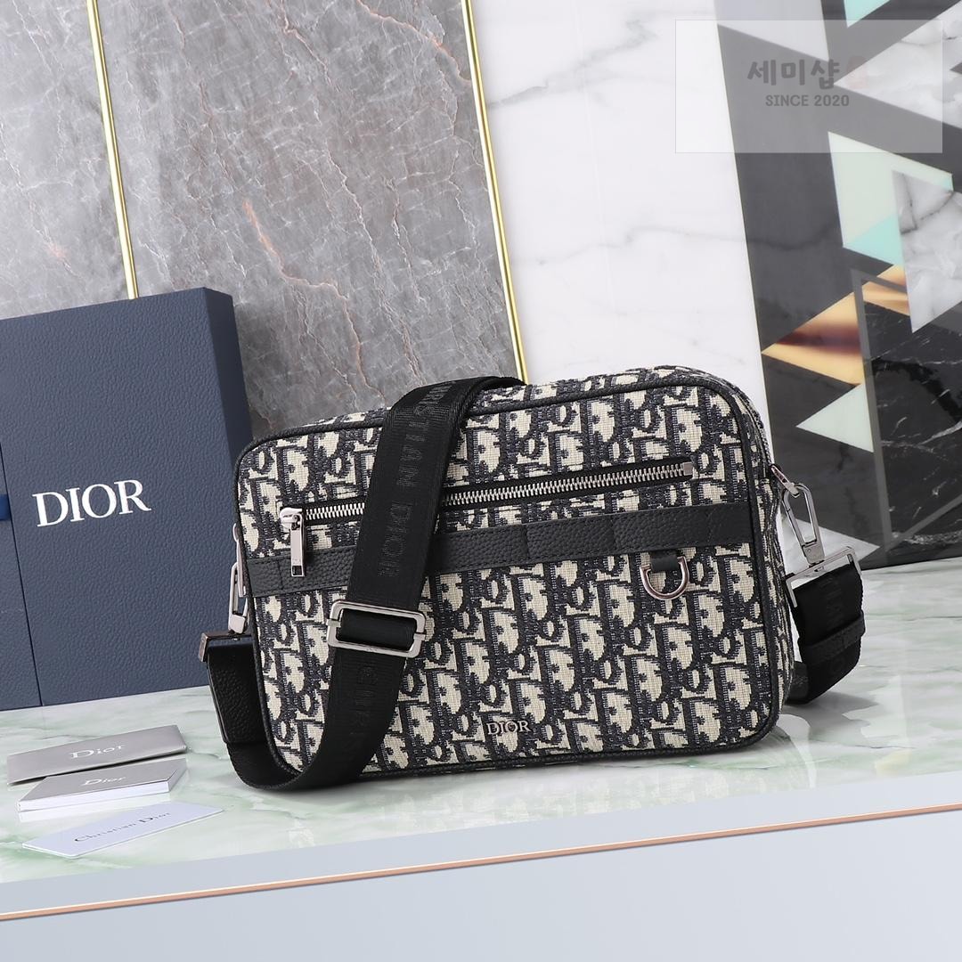 D I O R Dior Safari Bag 16번 이미지