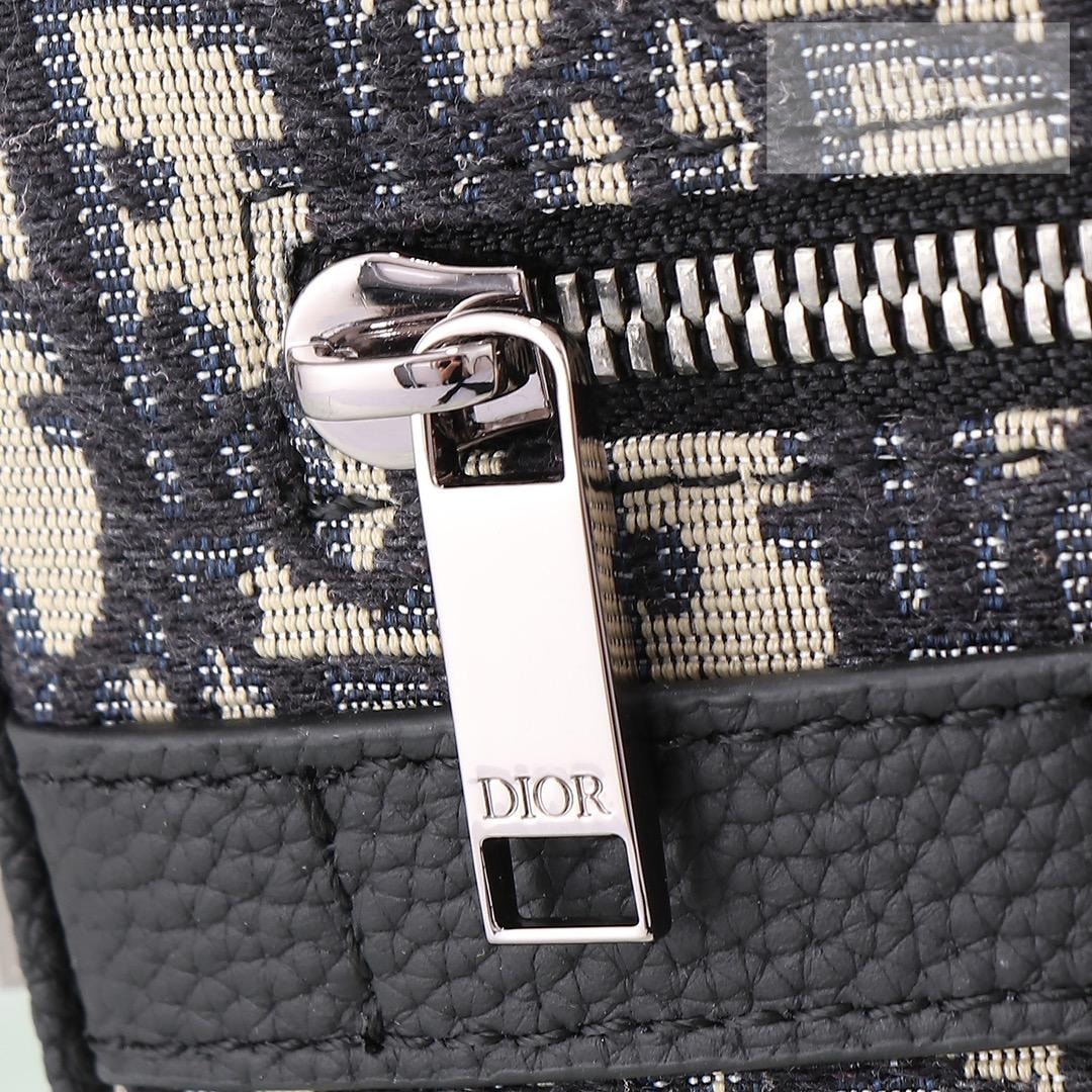 D I O R Dior Safari Bag 32번 이미지