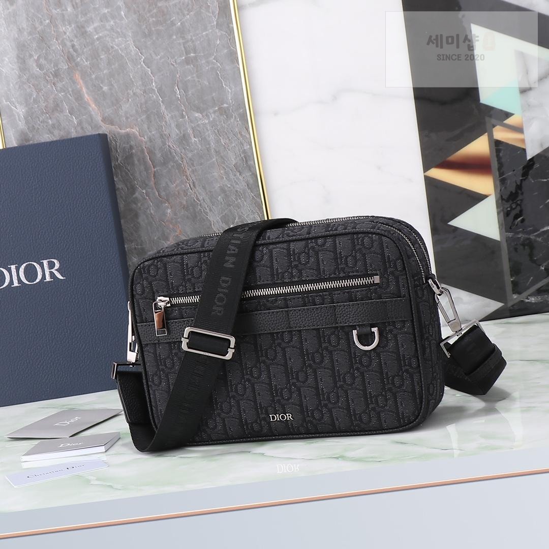 D I O R Dior Safari Bag 22번 이미지