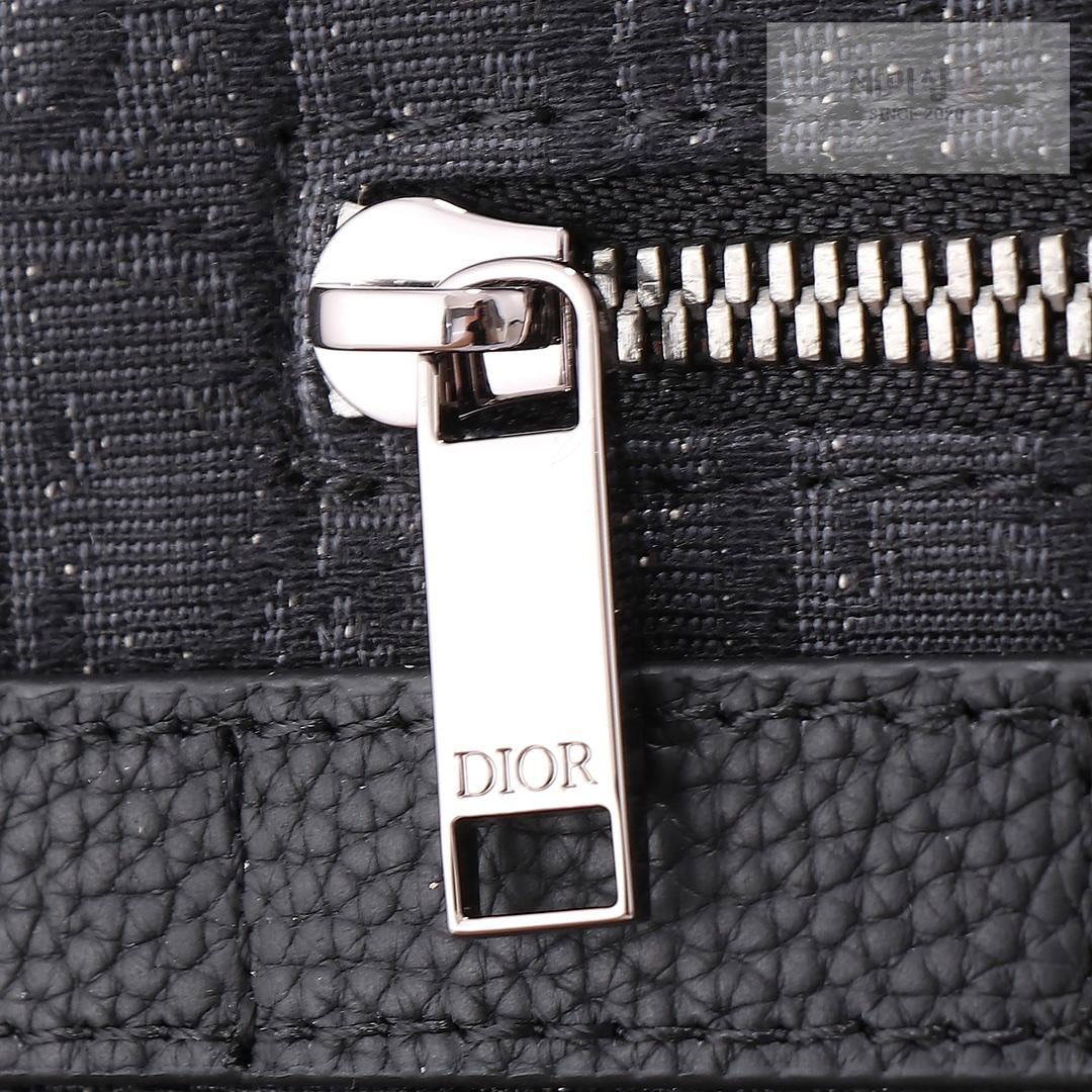 D I O R Dior Safari Bag 27번 이미지