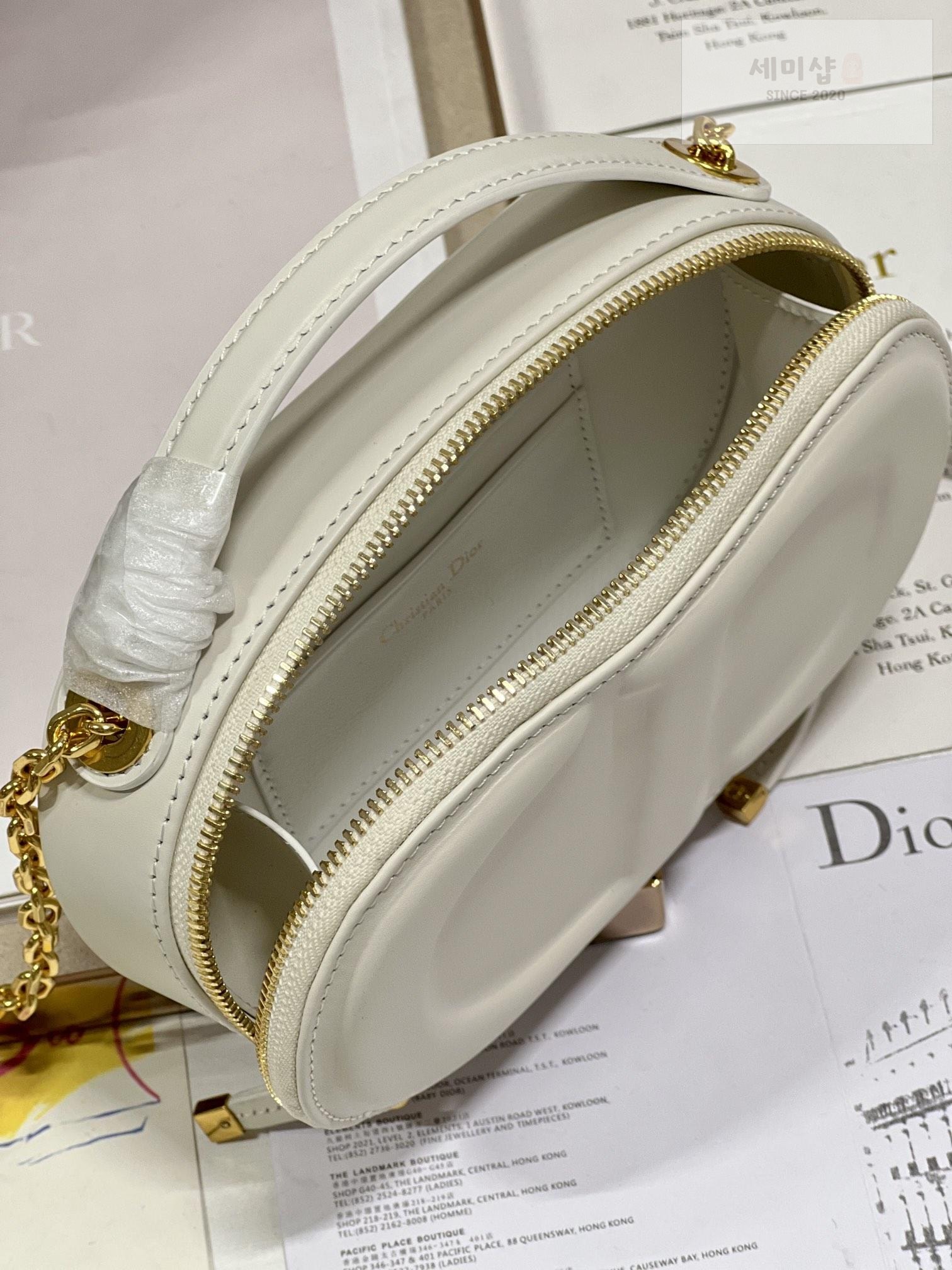D I O R Dior Signature Oval Camera Bag 13번 이미지