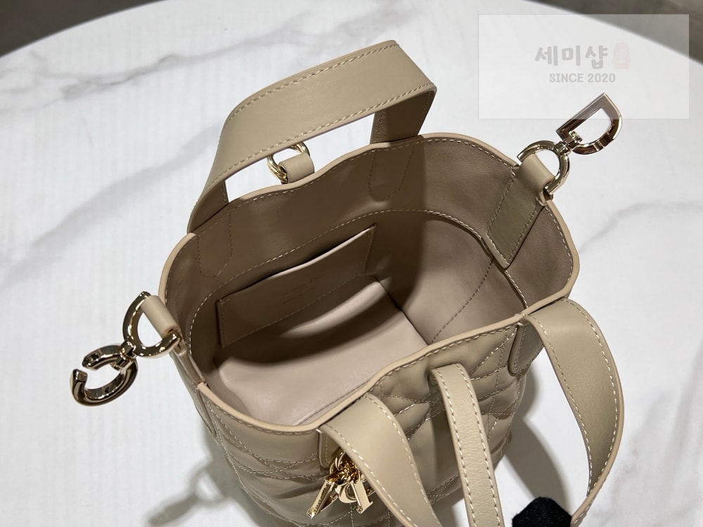 D I O R Dior Toujours Nano Bag 6번 이미지