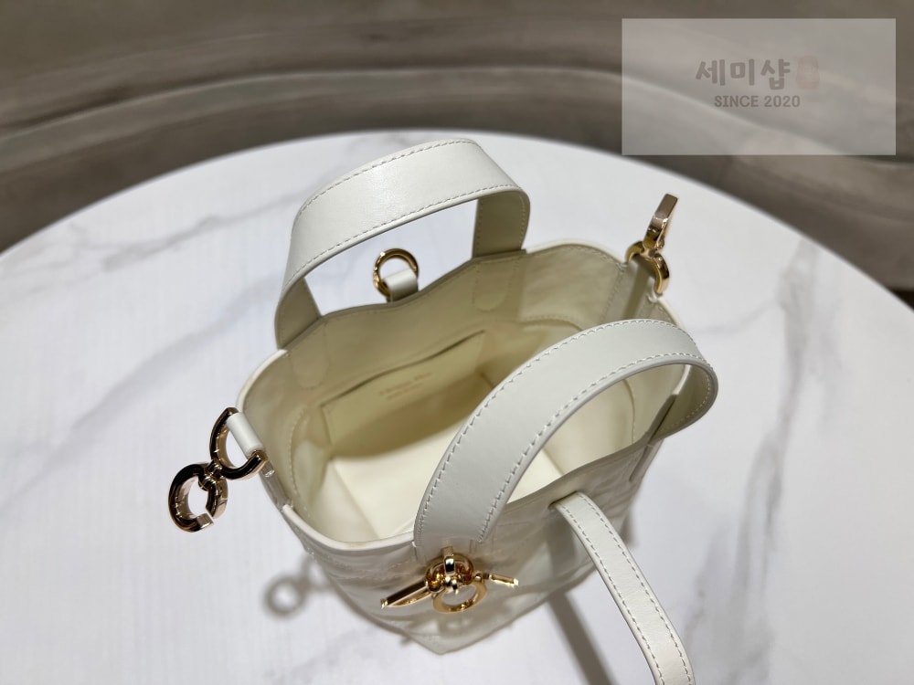 D I O R Dior Toujours Nano Bag 6번 이미지
