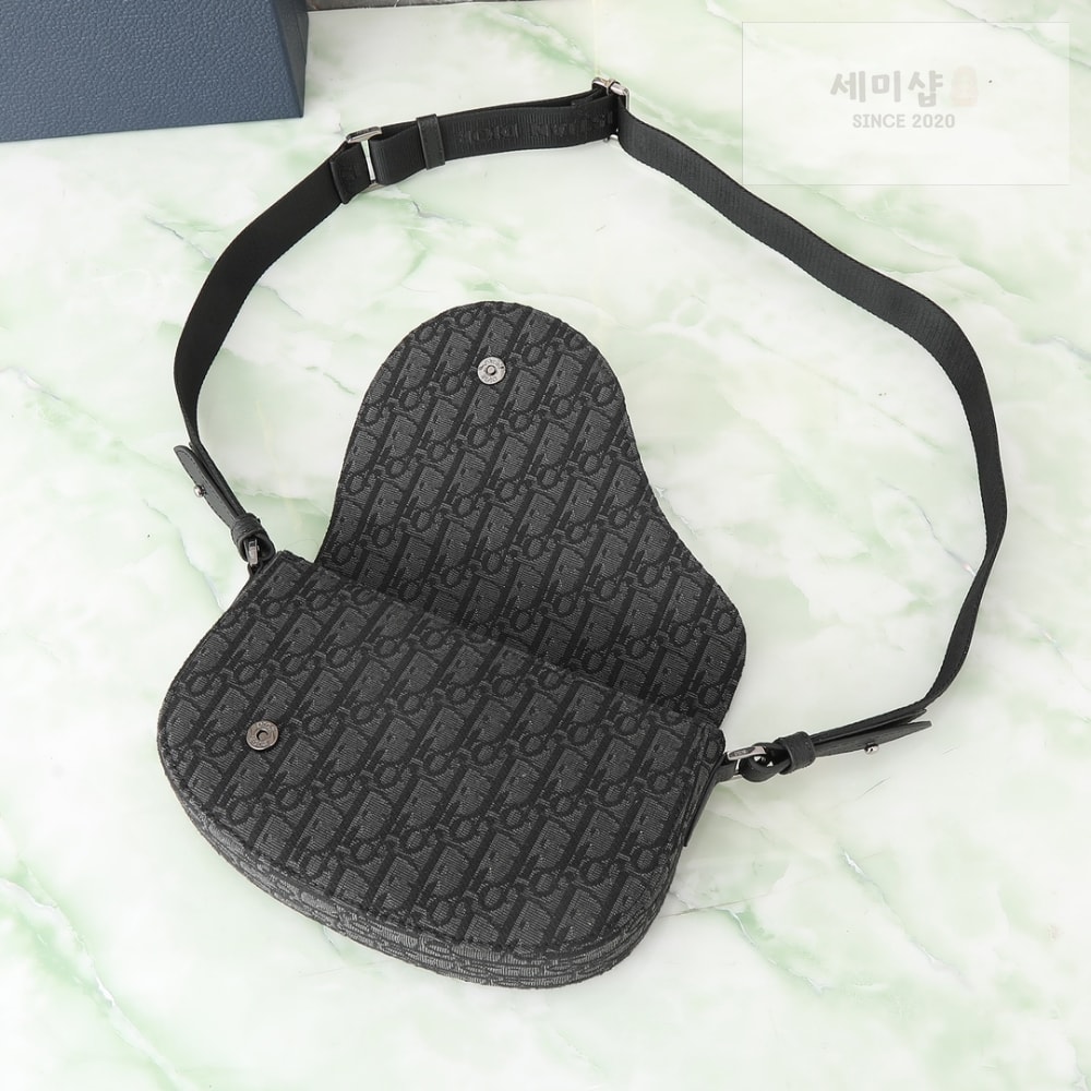 D I O R Saddle Strapback Bag 3번 이미지