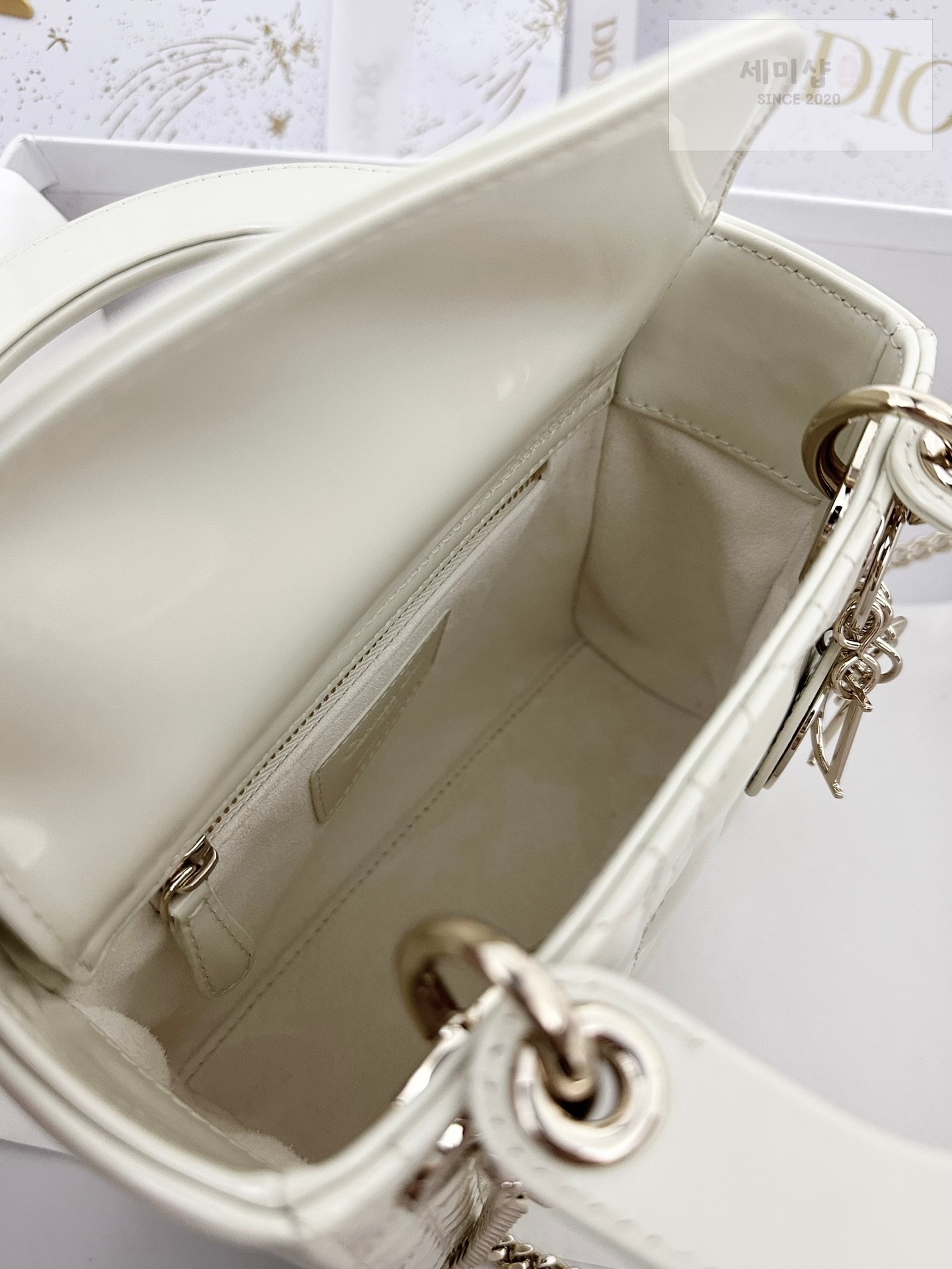 D I O R 디올 페이던트 미니 레이디백 라떼 Bag 8번 이미지