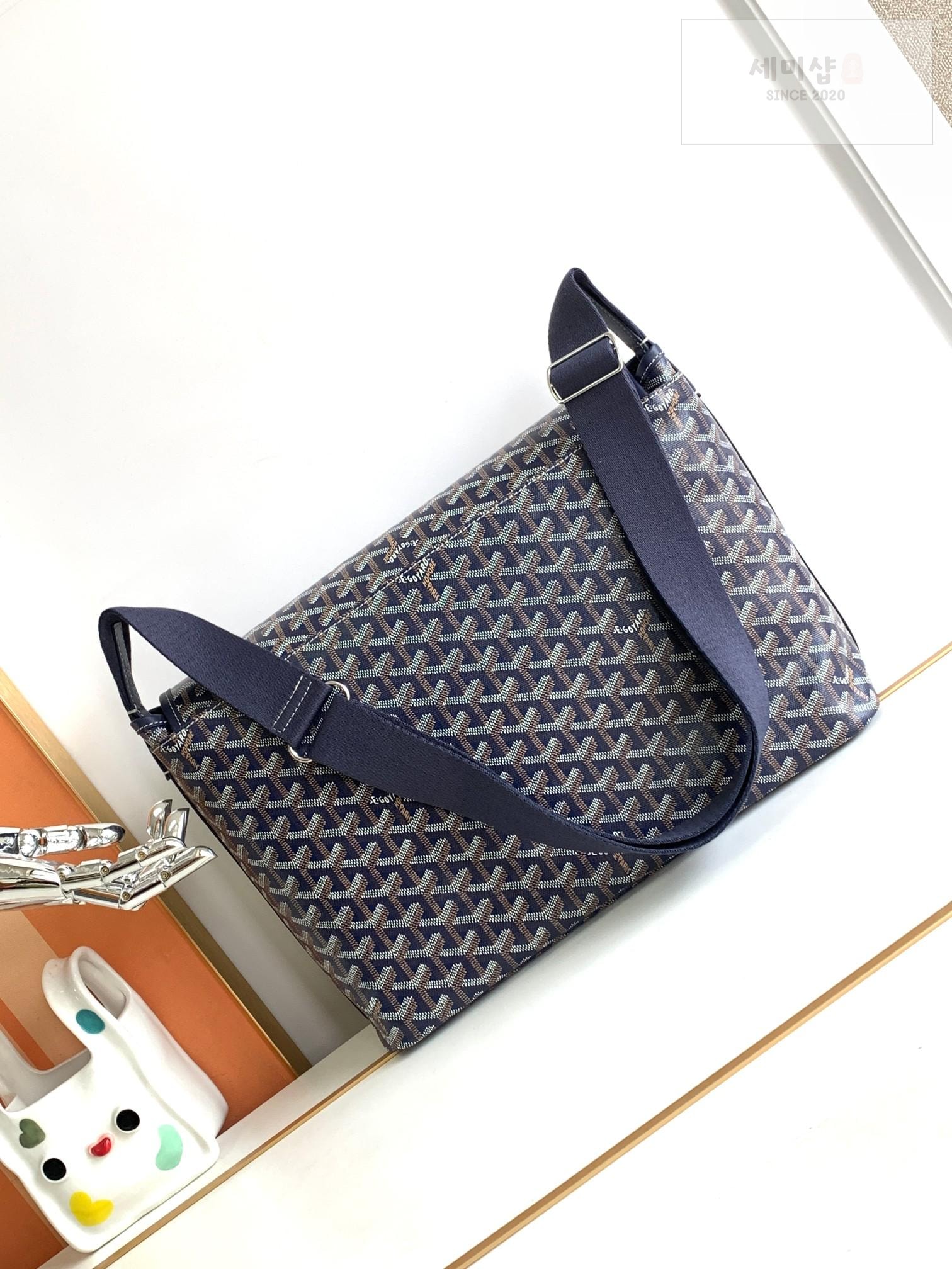 G O Y A R D Goyard Cafetien MM Bag 28번 이미지