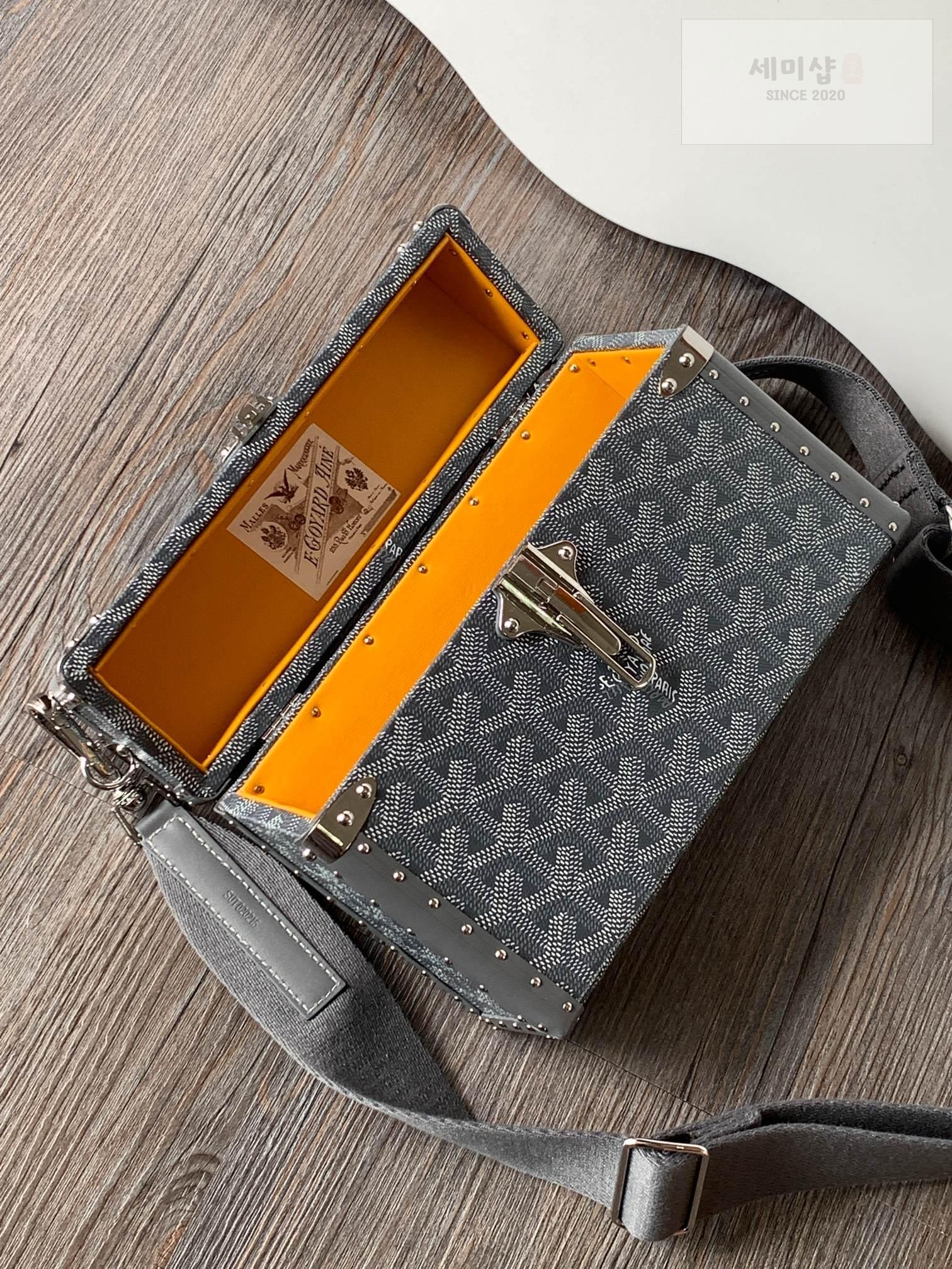 G O Y A R D Goyard Cassette Trunk Bag 79번 이미지