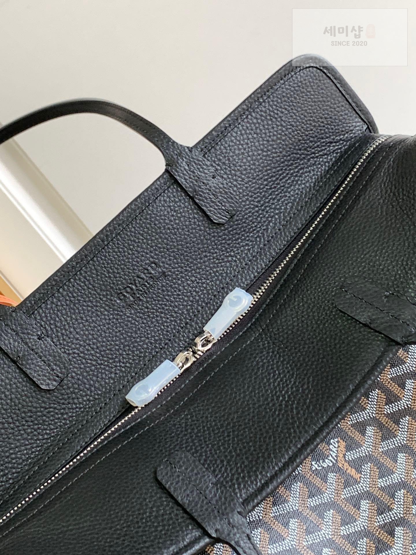 G O Y A R D Goyard Hardy PM Bag 57번 이미지