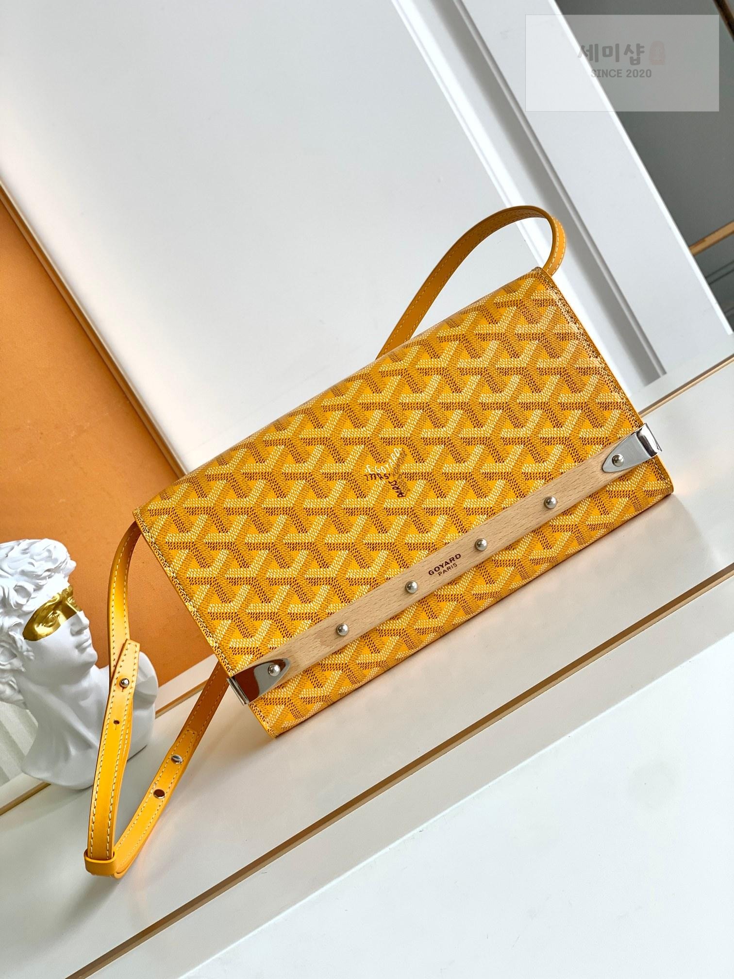 G O Y A R D Goyard Monte Carlo Clutch PM Bag 28번 이미지