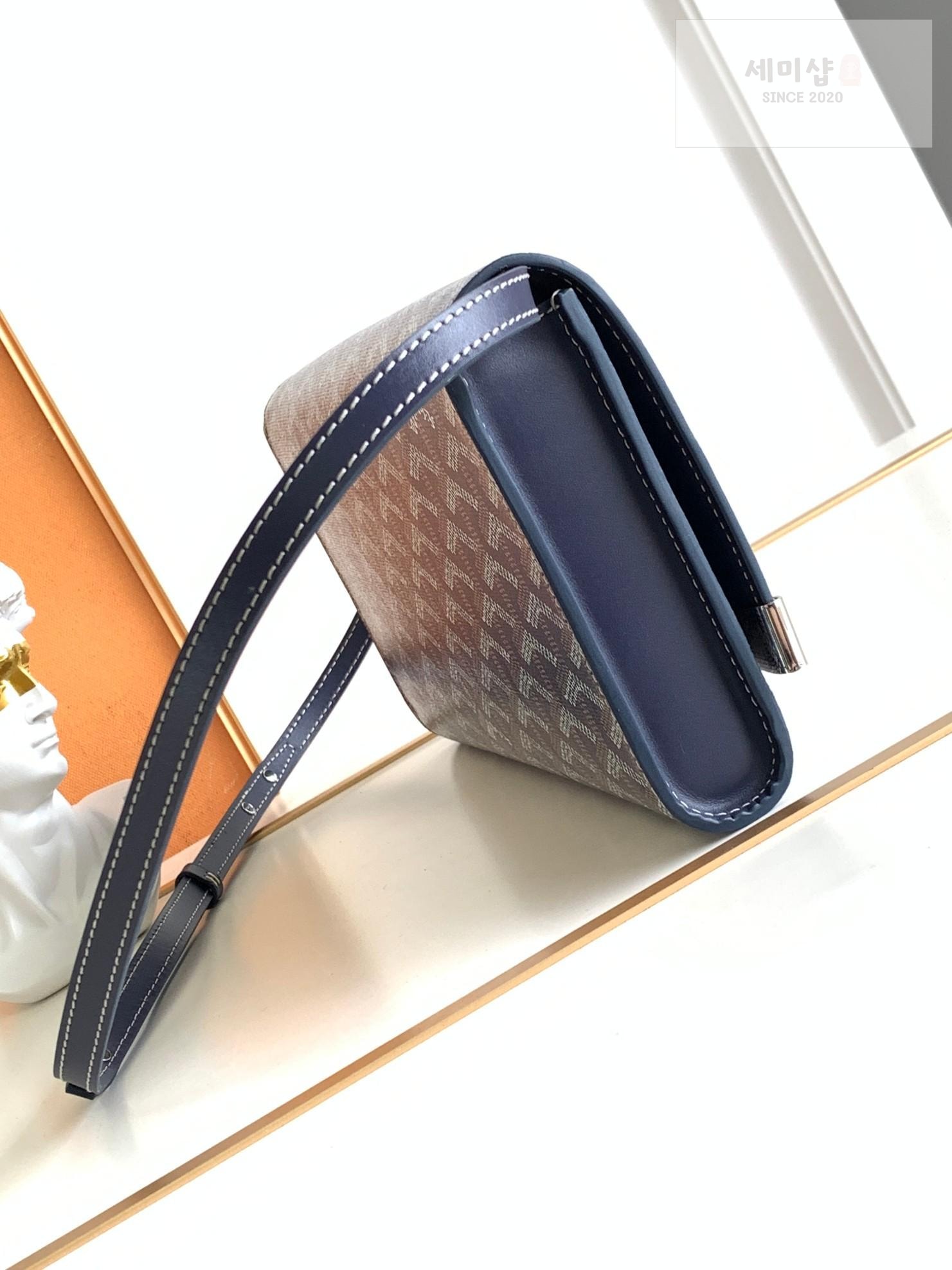 G O Y A R D Goyard Monte Carlo Clutch PM Bag 37번 이미지