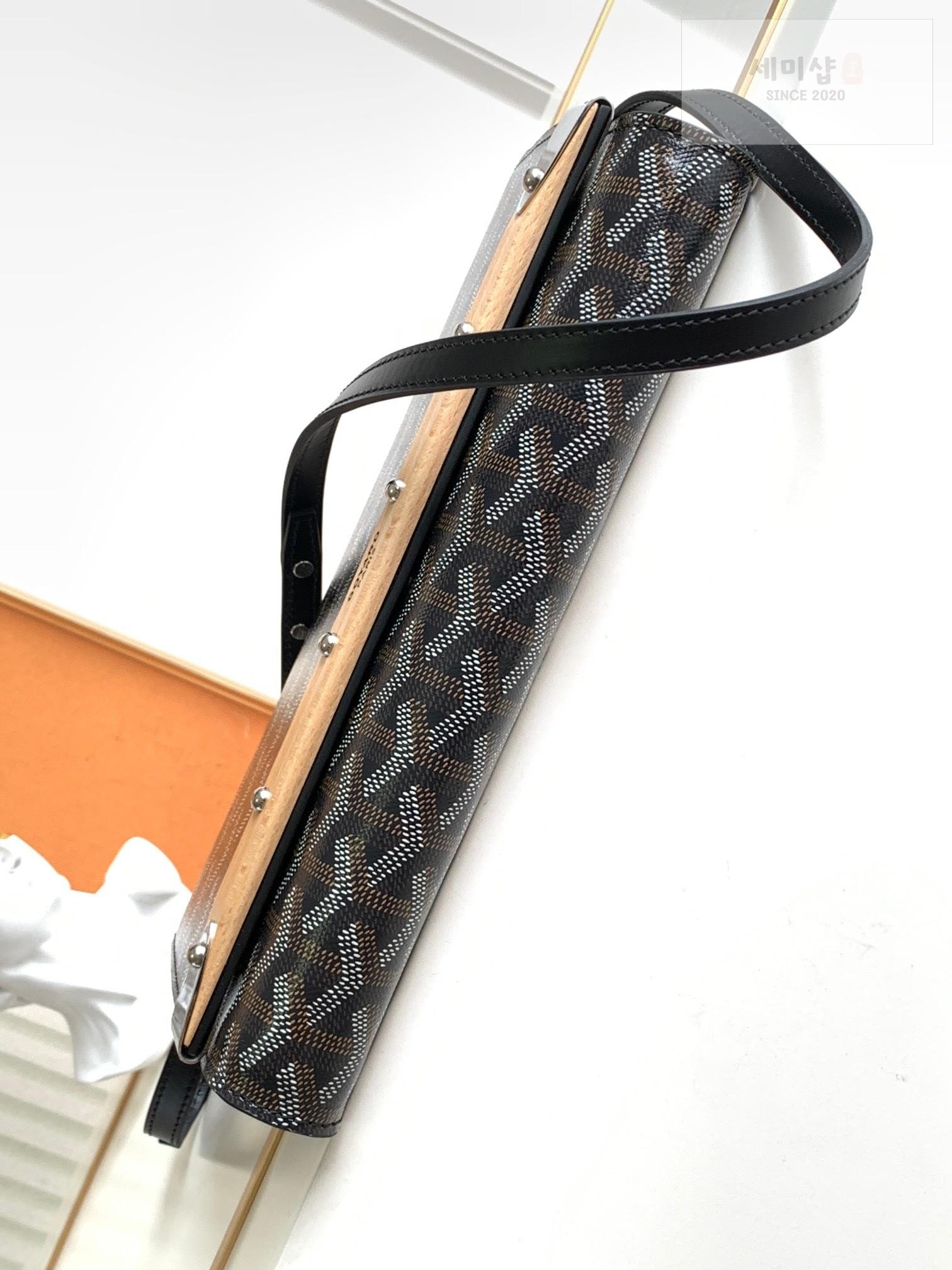 G O Y A R D Goyard Monte Carlo Clutch PM Bag 50번 이미지